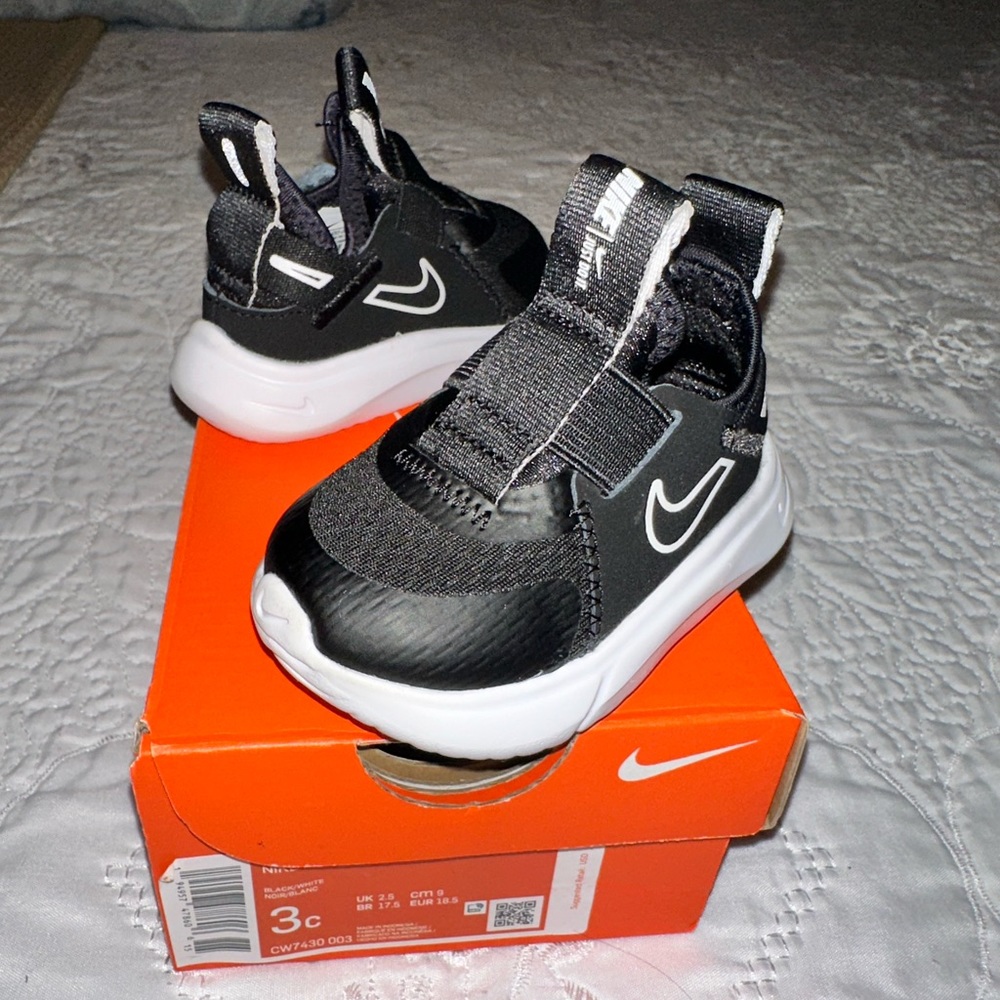 Baby Nike Flex Runners